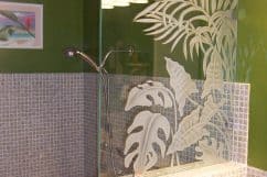 Decorative-Glass-Showers-64